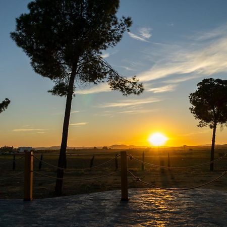 Hotel Rural Finca La Desa Miajadas Bagian luar foto